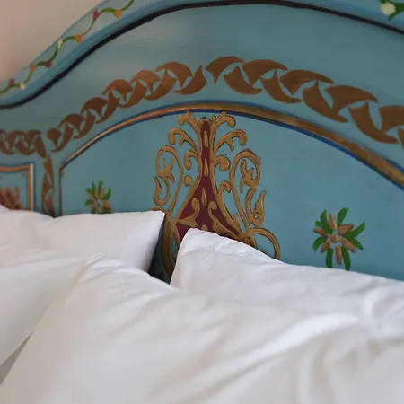 Elele Boutique Aparts 4*