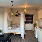Elele Aparts Aparthotel