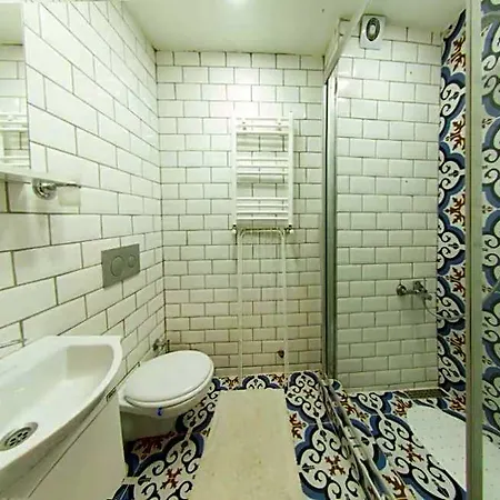 Elele Aparts Apartmanhotel