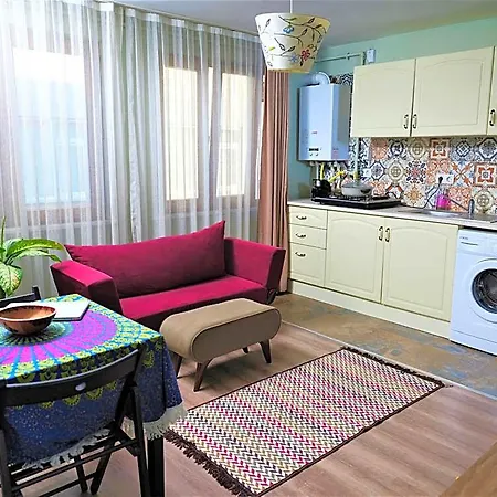 Aparthotel Elele Aparts 4*