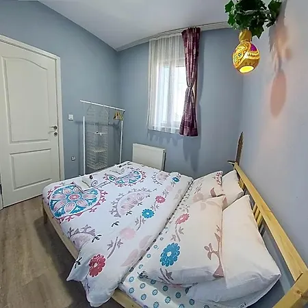 Aparthotel Elele Aparts 4*